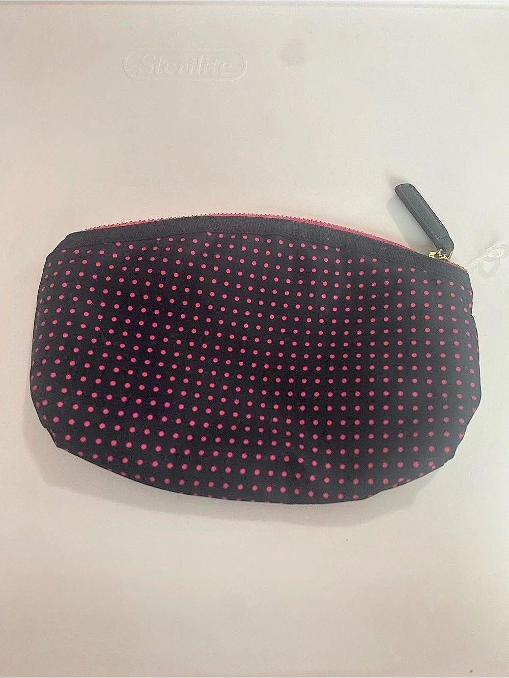 TOMMY HILFIGER Cosmetic Pouch in Black & Pink Like New